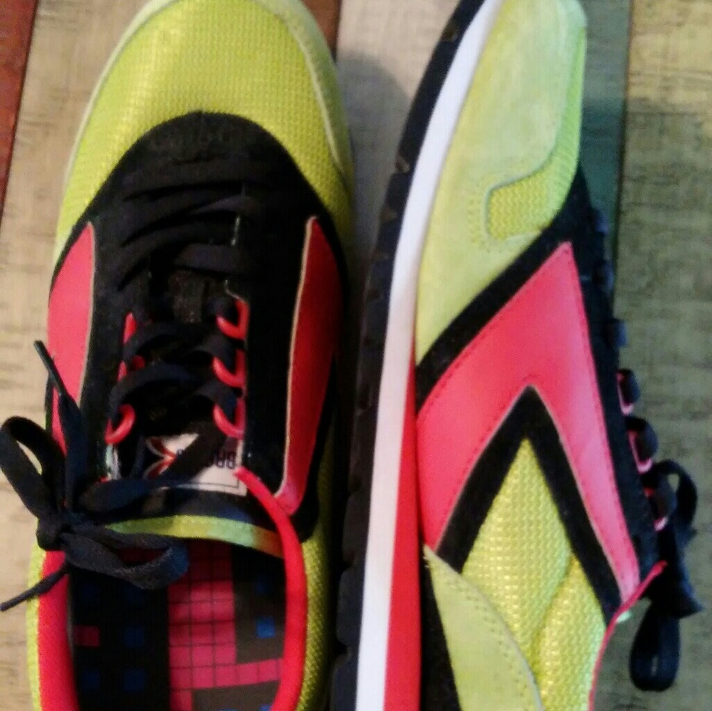 Brooks sneakers